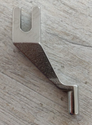 Центральная лапка 2.6мм (удлинённая) от магазина Promily в Пятигорске