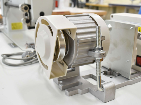 Сервомотор (сервопривод) Aurora SM-550 (550 Вт) с внешним позиционером иглы от магазина Promily в Пятигорске