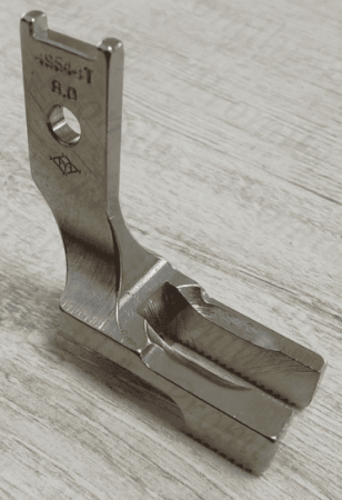 Лапка прижимная внешняя Pfaff 145 (7.9 mm) 2/158 от магазина Promily в Пятигорске