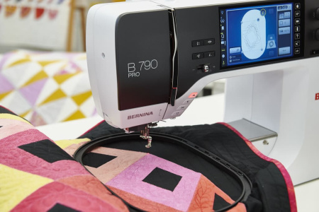 BERNINA 790 PRO от магазина Promily в Пятигорске